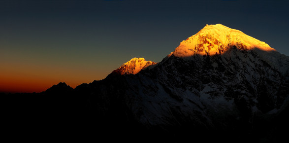 Dawn on Langtang Lirung (7227m)